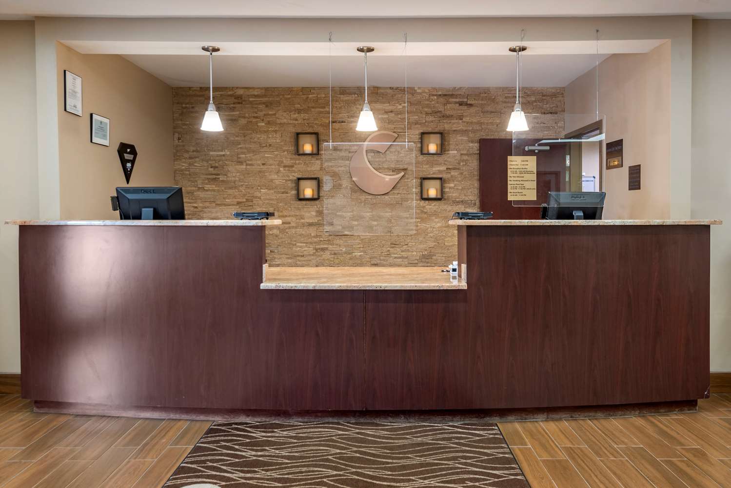 Comfort Inn & Suites Farmington Victor 2/17