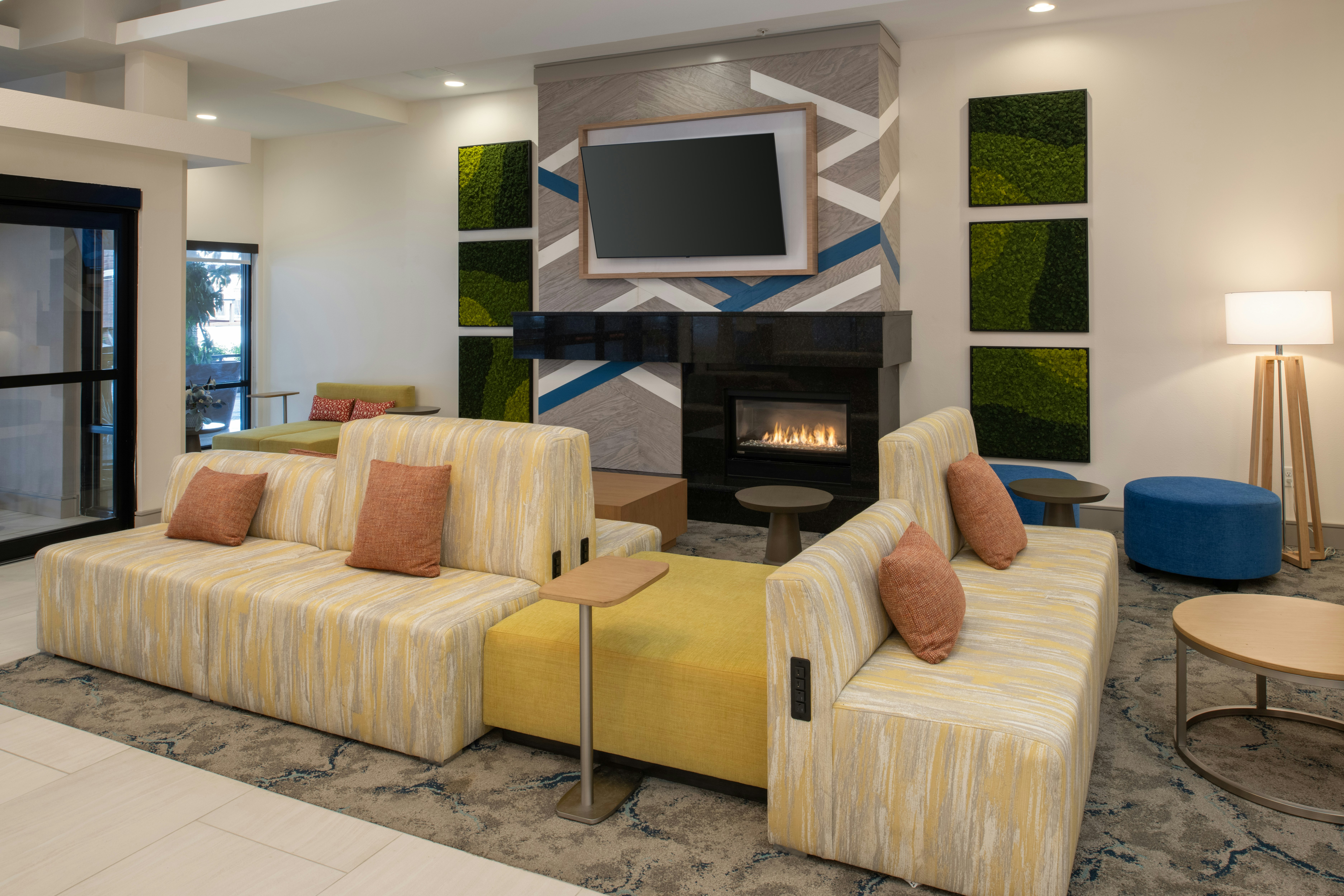 Hilton Garden Inn Tacoma Downtown 8/13