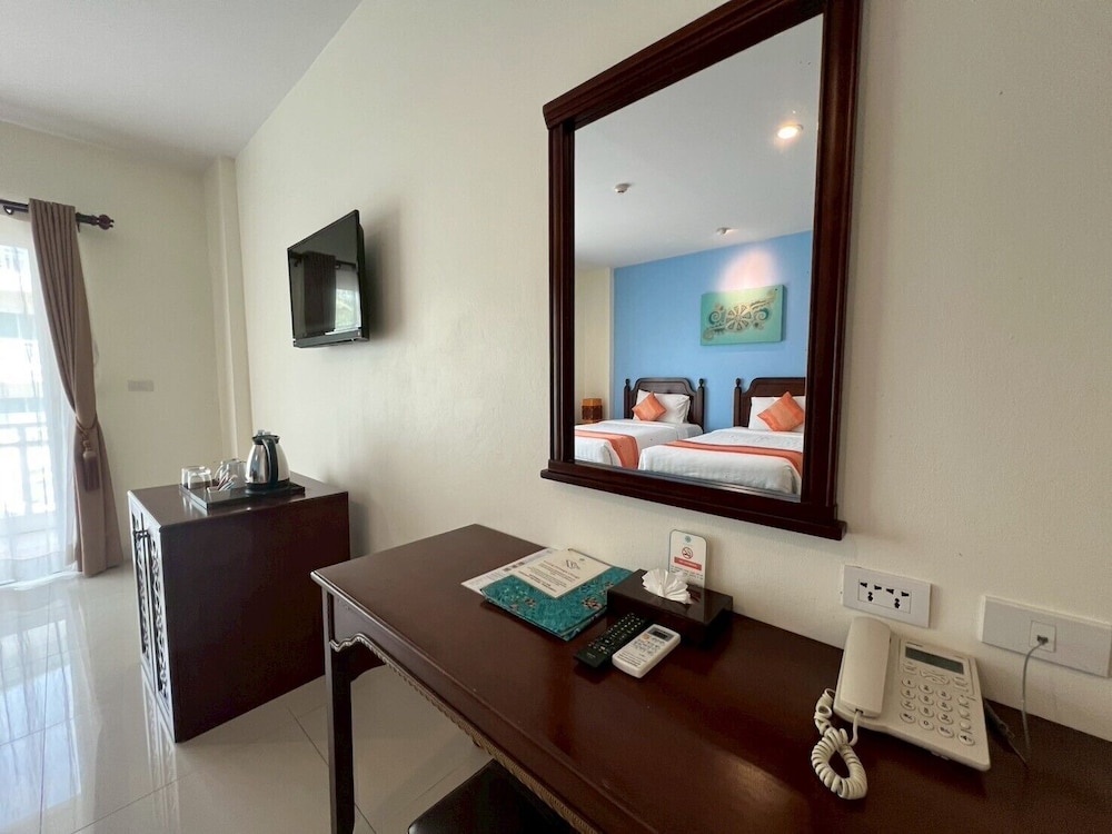 Krabi Front Bay Resort 50/50