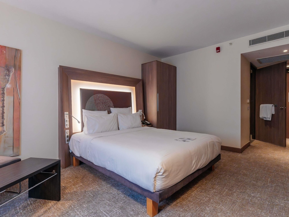 غرفة سوبيريور بسرير كوين لذوي الإعاقة، Novotel Istanbul Bosphorus Hotel 6/10