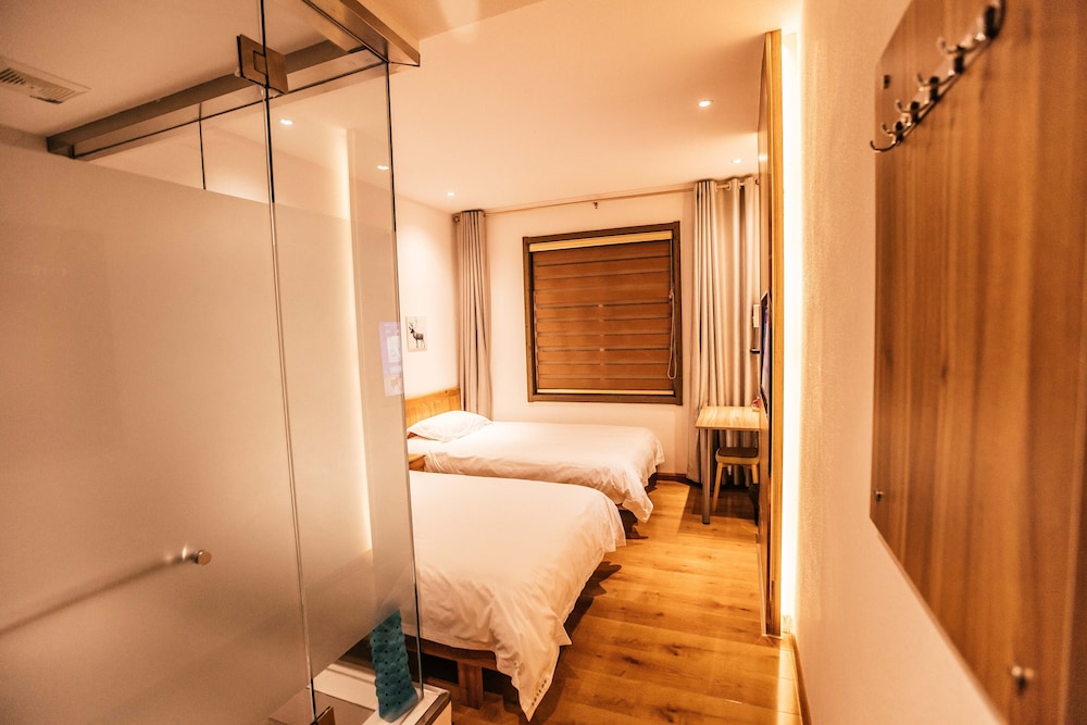 Qufu International Youth Hotel 30/30