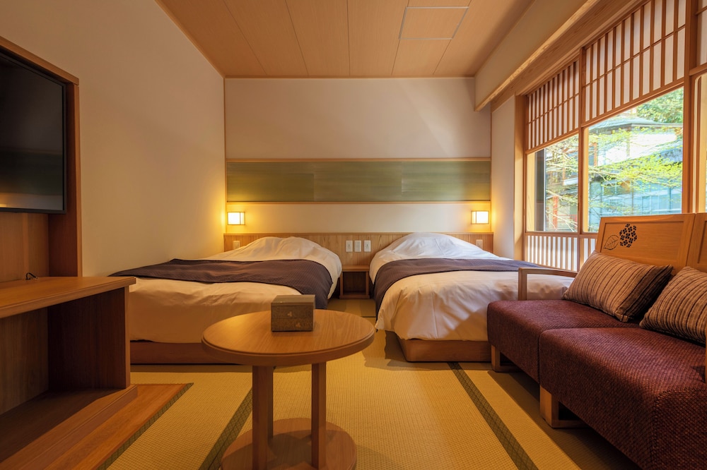 Luxury, Twin Beds, River View, Adult Only, Ground Floor