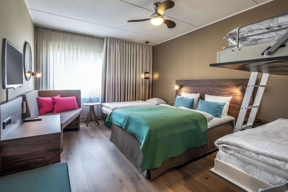 Quality Hotel The Reef 28/68