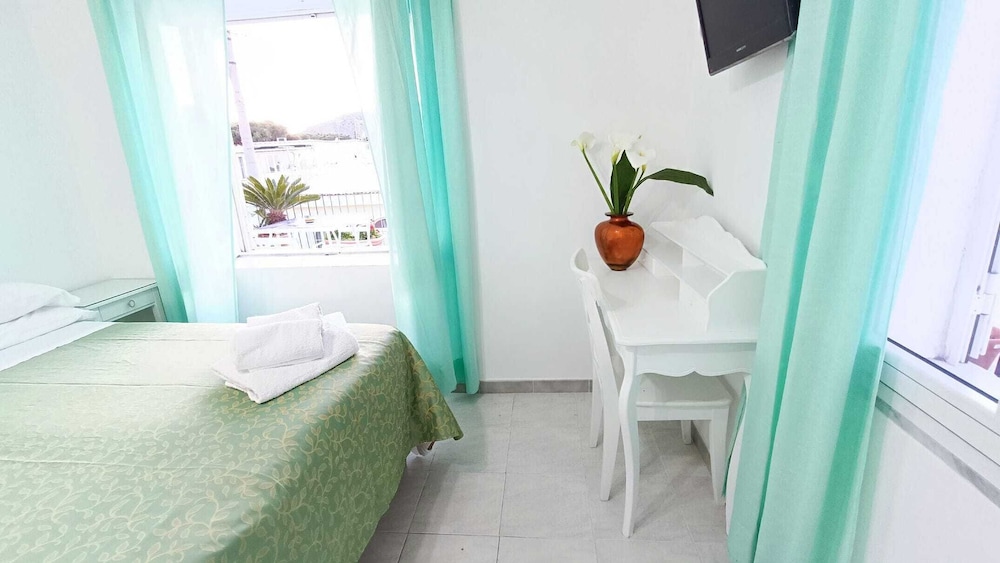 Hotel Ischia Casa Nicola 16/50
