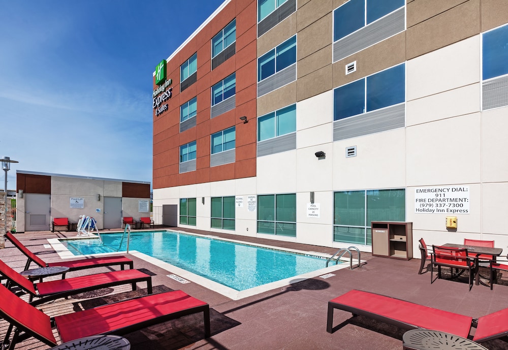 Holiday Inn Express Suites Brenham South 3/46