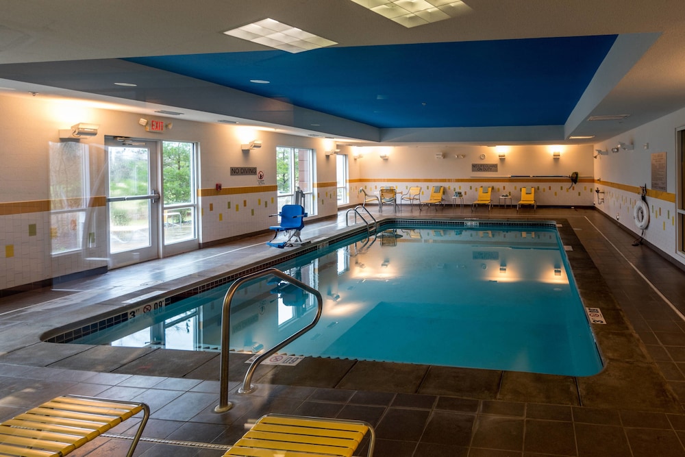 Fairfield Inn Suites By Marriott Montgomery Airport South in MONTGOMERY - AL