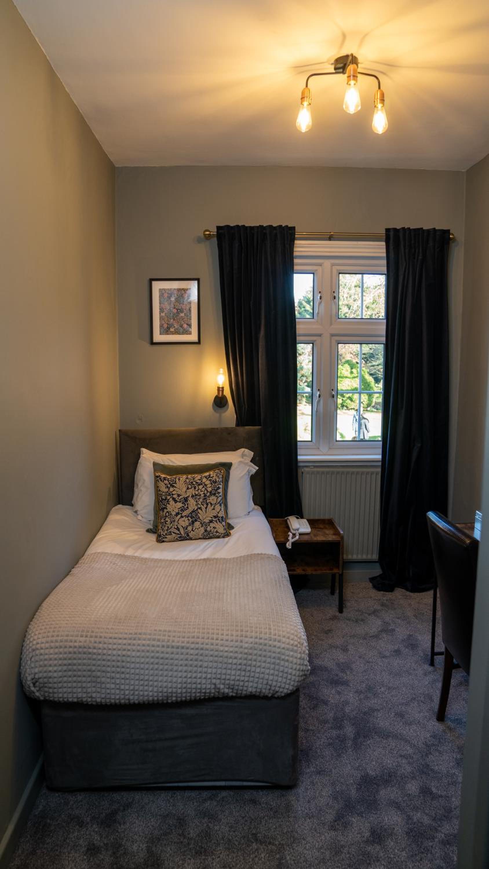 Room, Single