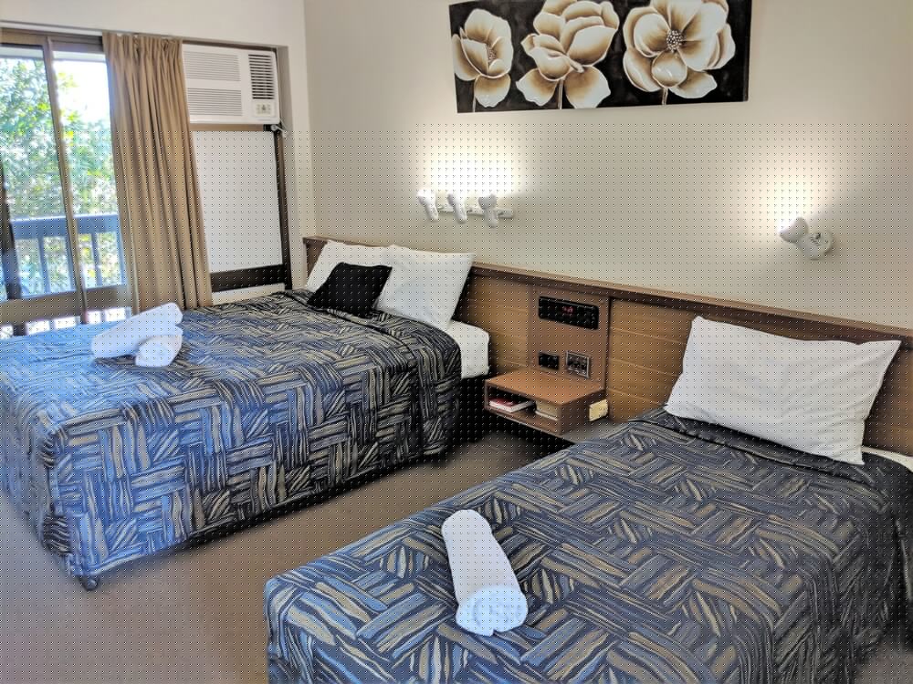 Miners Lodge Motor Inn 8/60