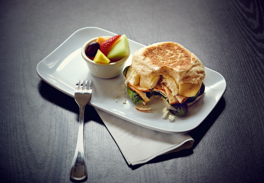 コートヤード バイ マリオット リッチモンド ダウンタウン(COURTYARD BY MARRIOTT RICHMOND DOWNTOWN) 写真2