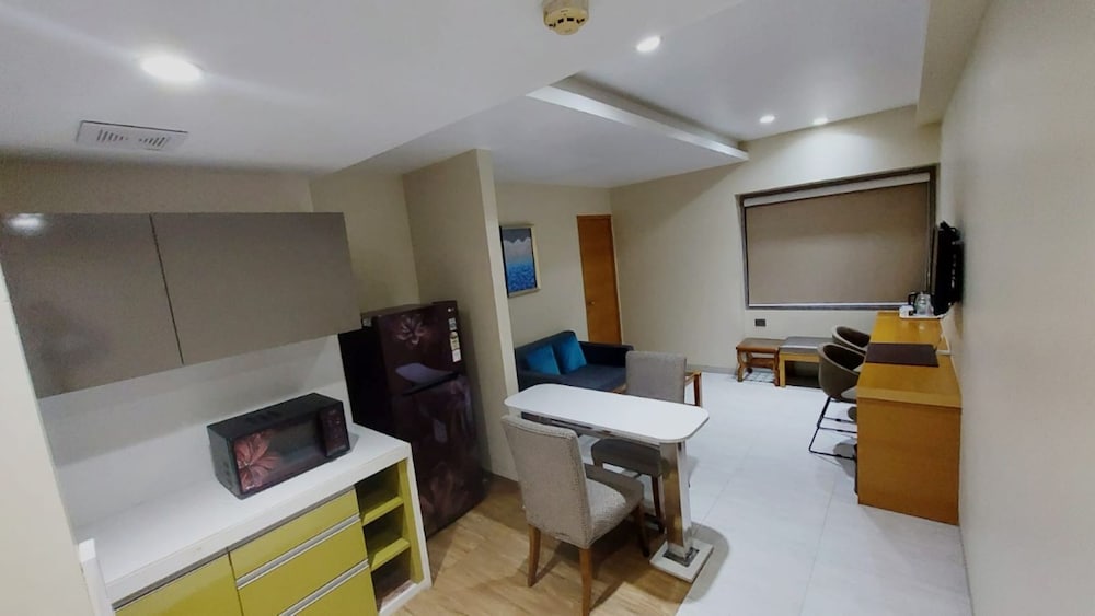 Hotel Suba Elite 20/44