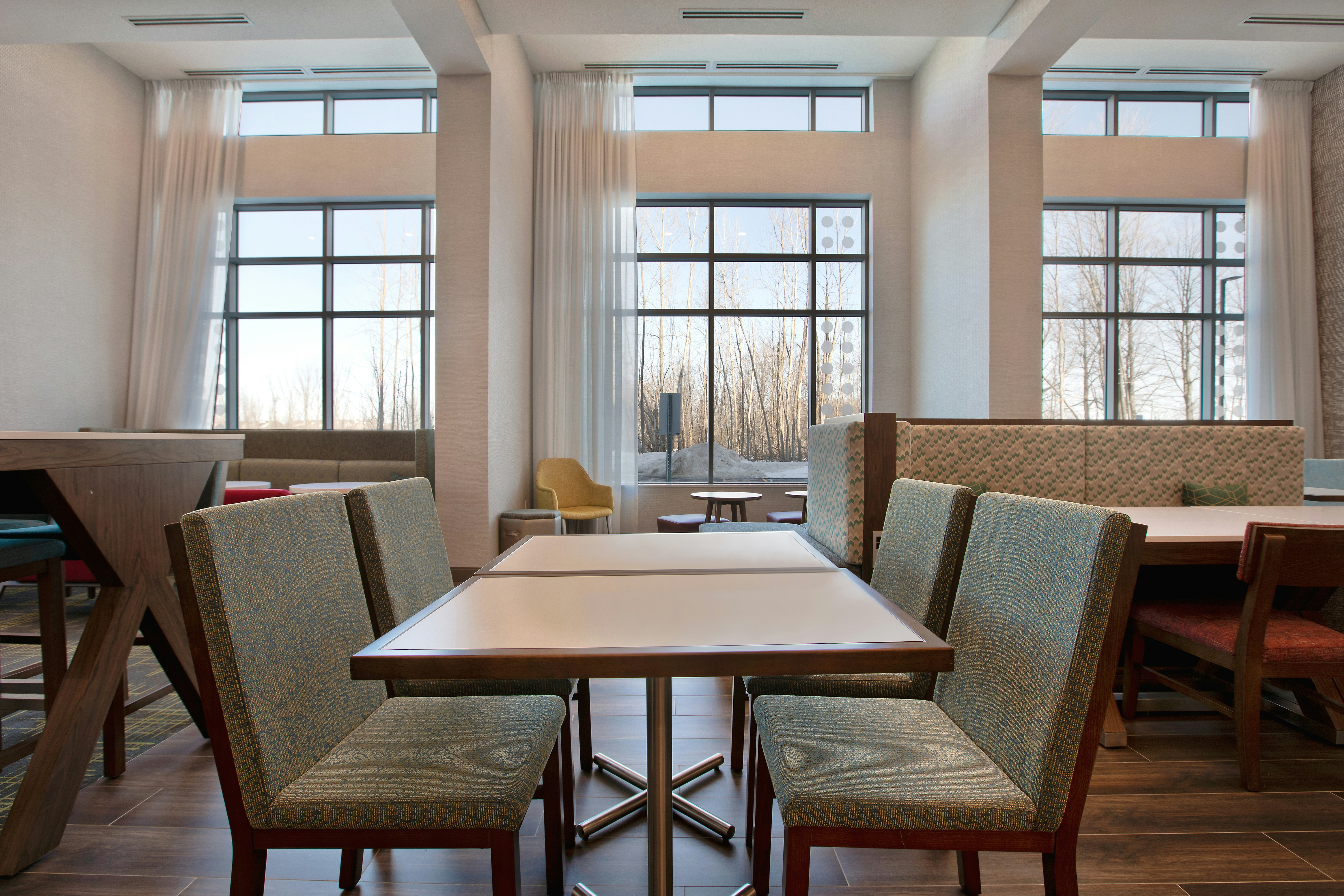 Hampton Inn Suites Ottawa West Ontario Canada 37/52
