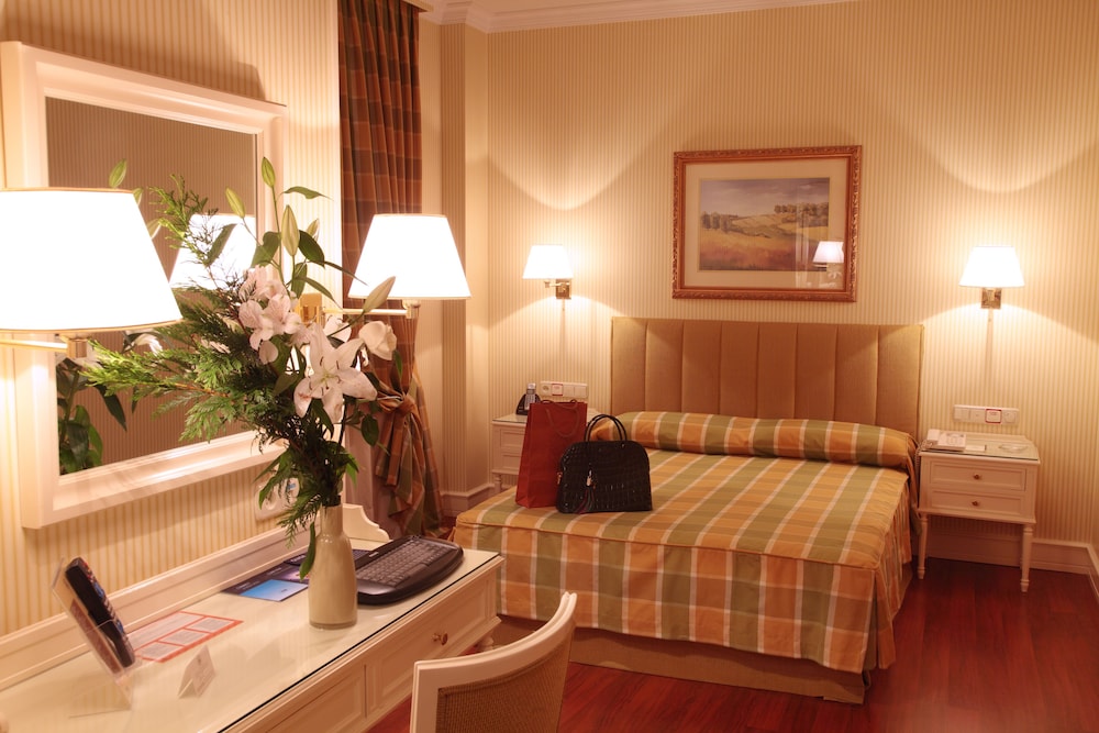 Hotel Atlantico Madrid 63/74