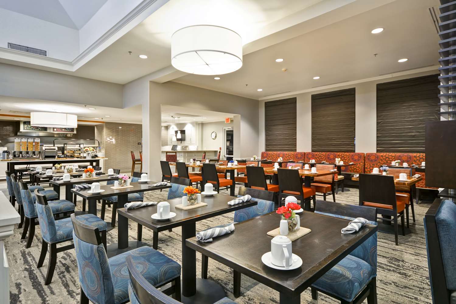 restaurant cafeteria