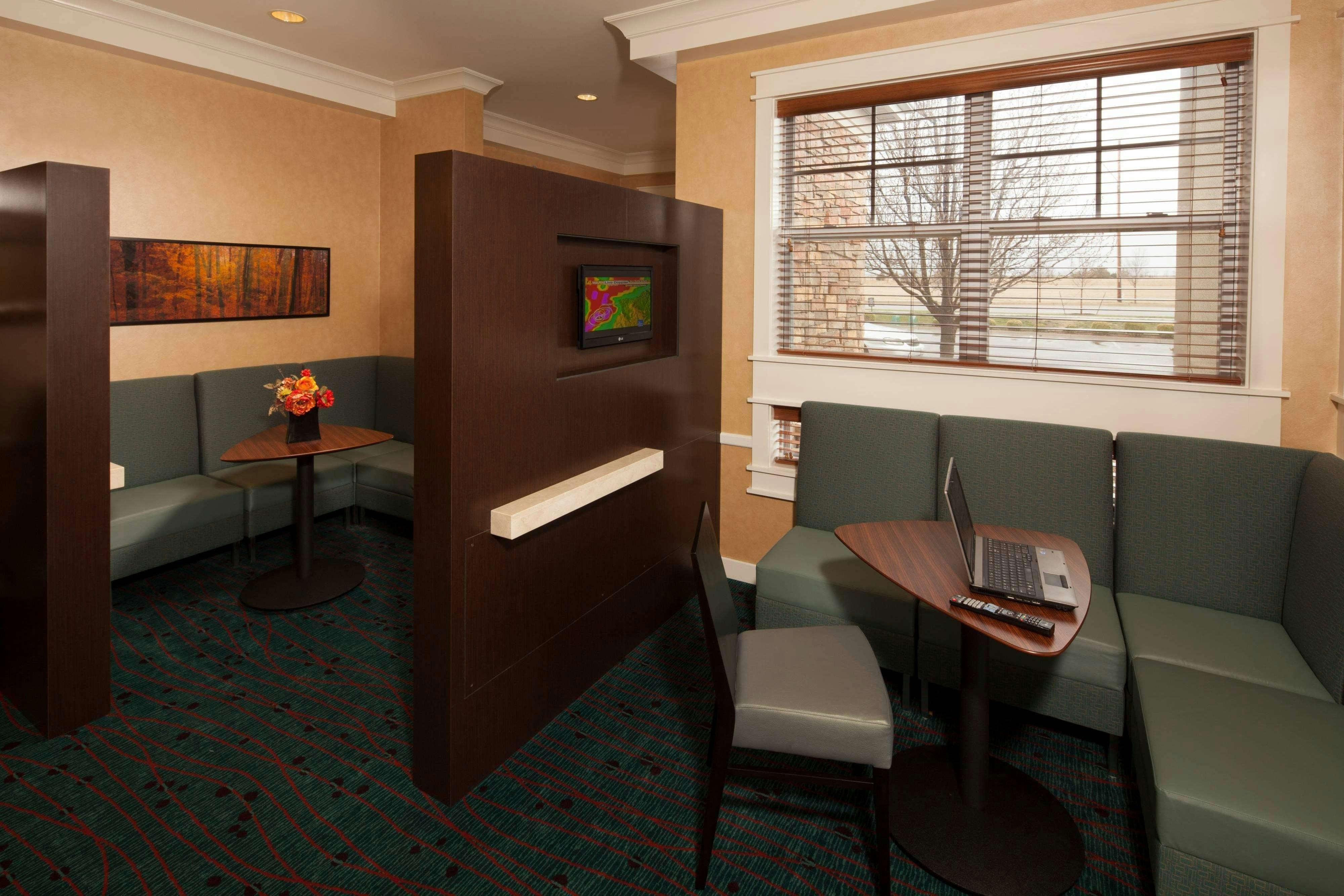 Residence Inn by Marriott Plazzio East 30/34