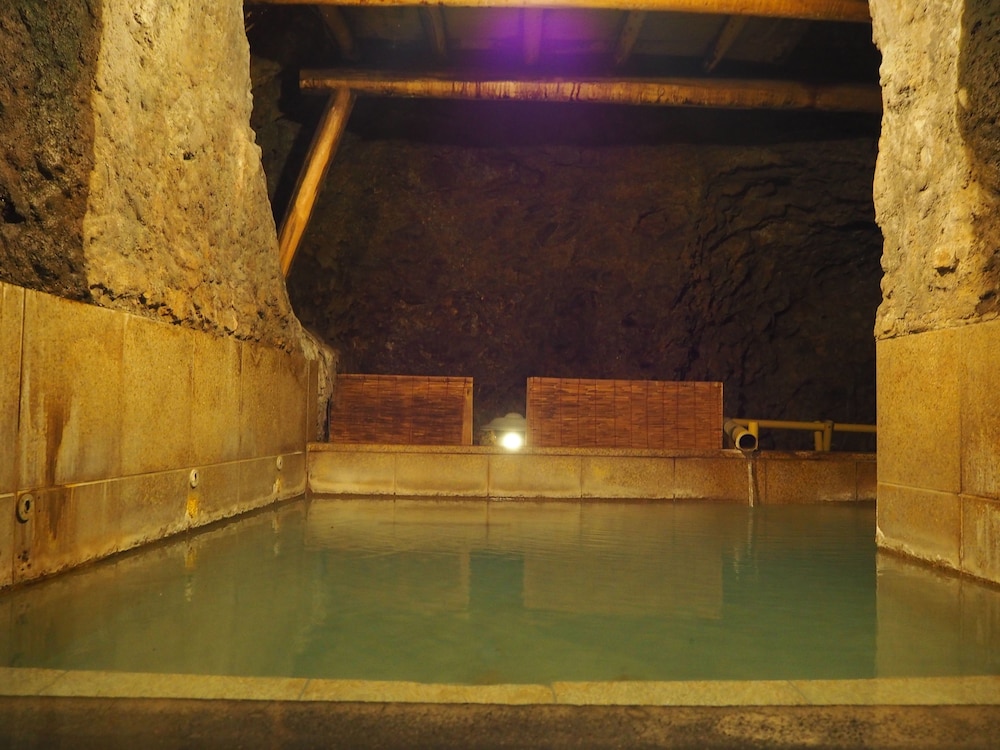 KUSATSU ONSEN OSAKAYA 29/65