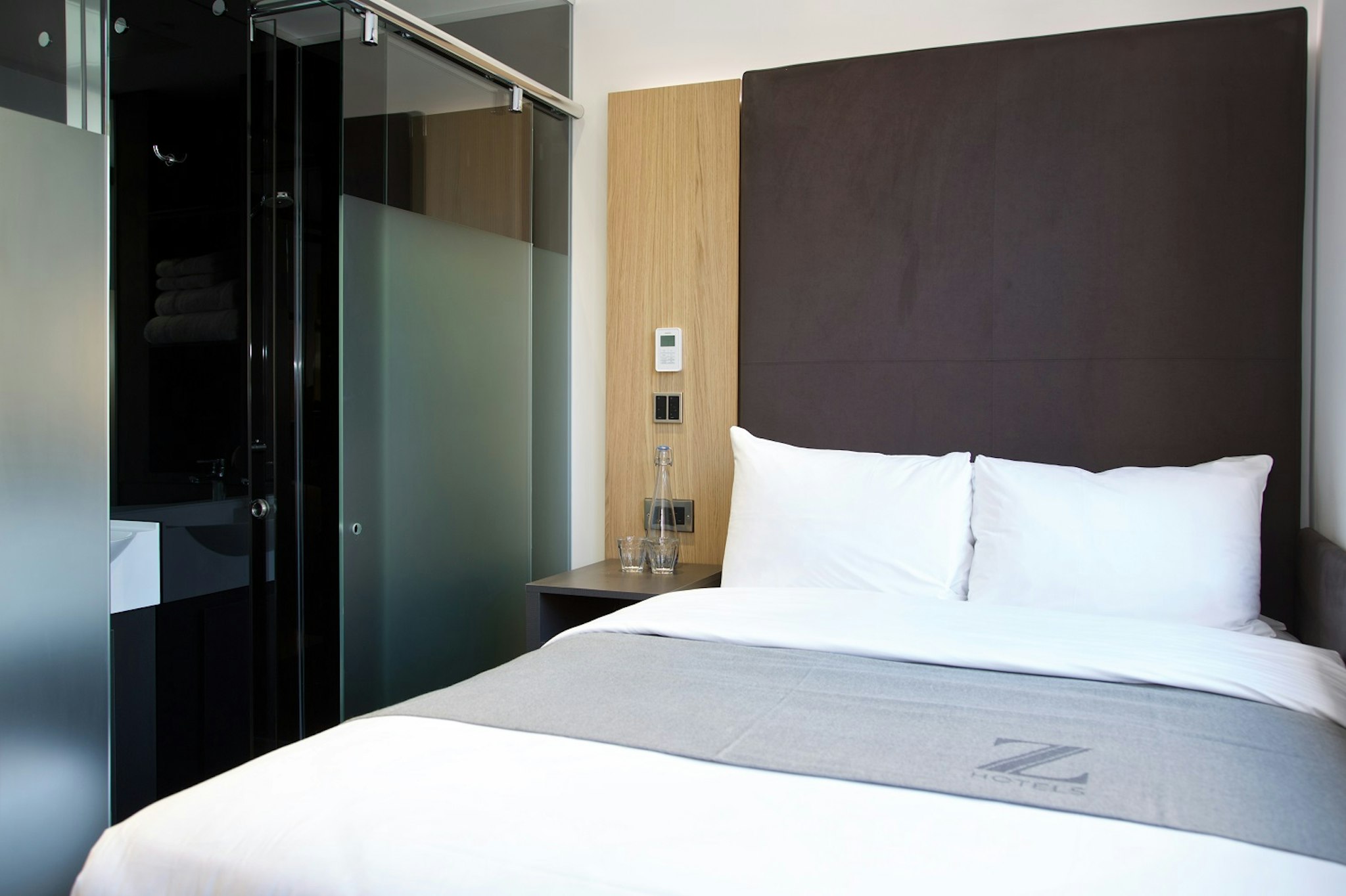 The Z Hotel City 6/24