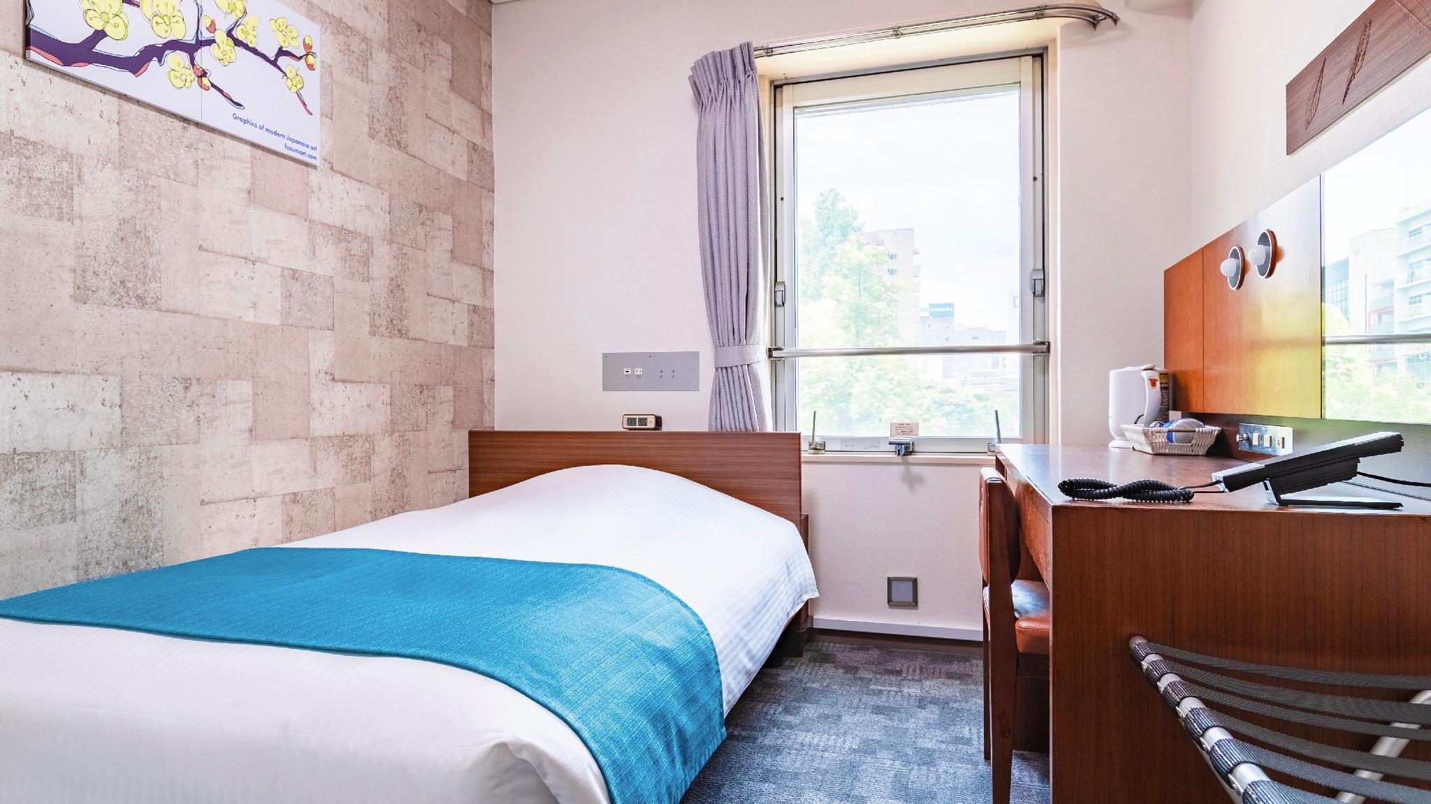 Standard, Single, Semi Double Bed, River View