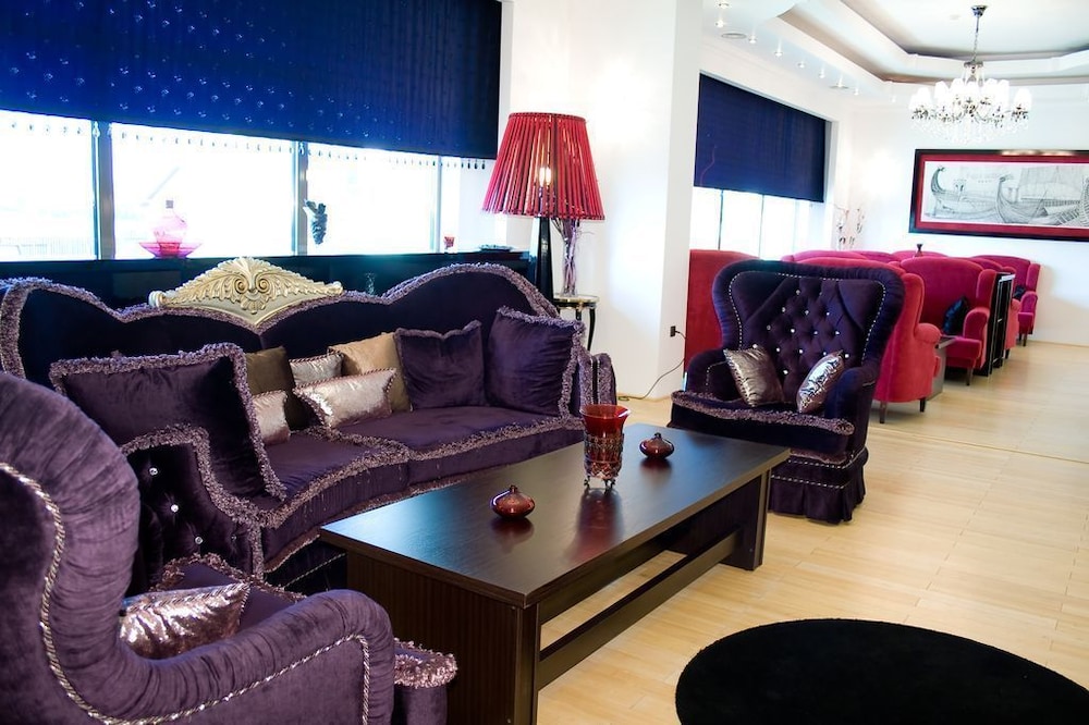 PHOENICIA EXPRESS HOTEL 26/49