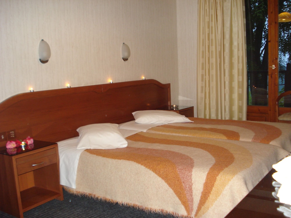 Hani Zisi Hotel 10/50