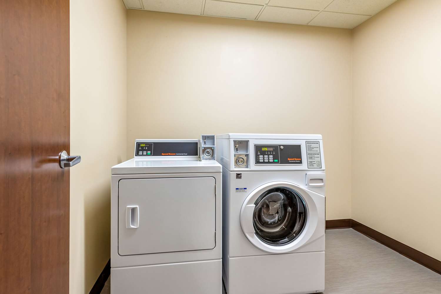 Comfort Inn Suites West Des Moines 4/12