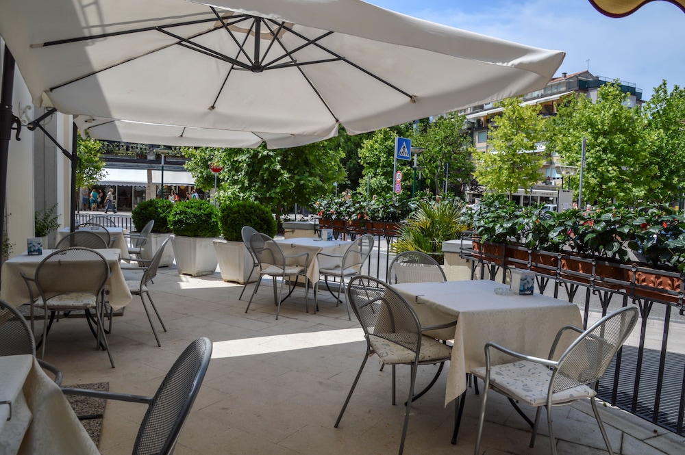 Le Boulevard Hotel 29/39