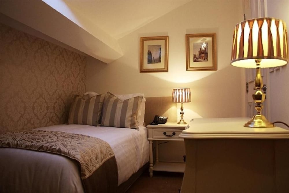 The Georgian Town House Hotel 28/42