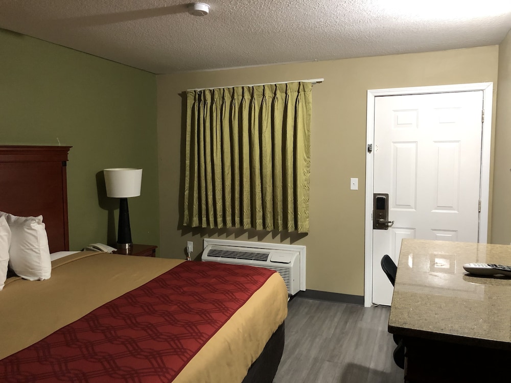 Deluxe Inn & Suites By OYO Miami OK 10/51