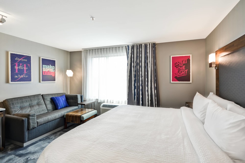 TOWNEPLACE SUITES CRANBURY SOUTH BRUNSWICK 15/50