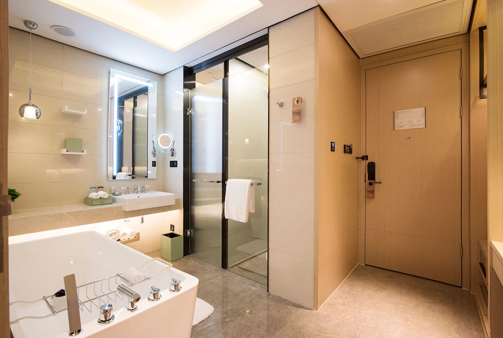 Foshan Virtuous World Hotel 25/26