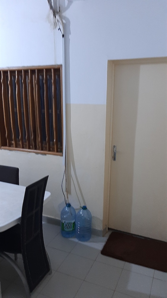 Aziz Residence 33/37