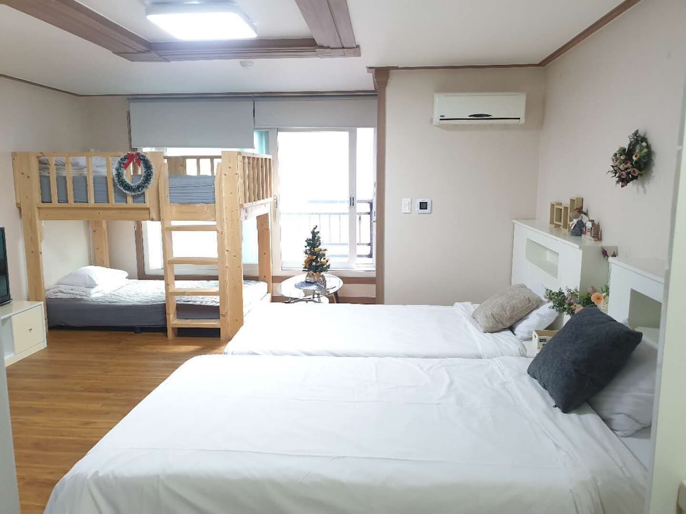 Choi Hostel Jeju 10/34