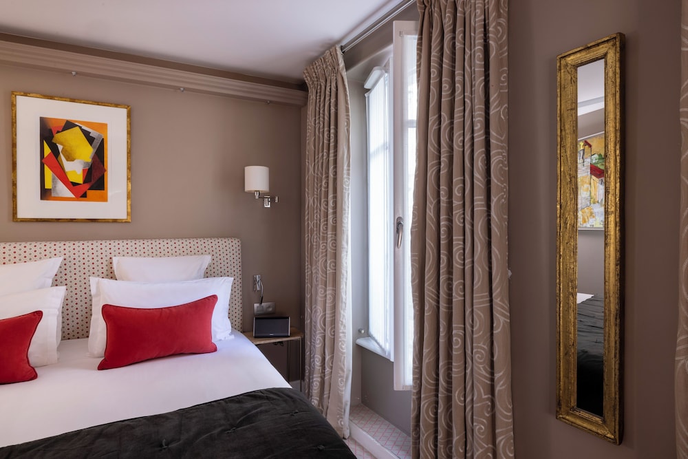 COMFORT, DOUBLE OR TWIN BED