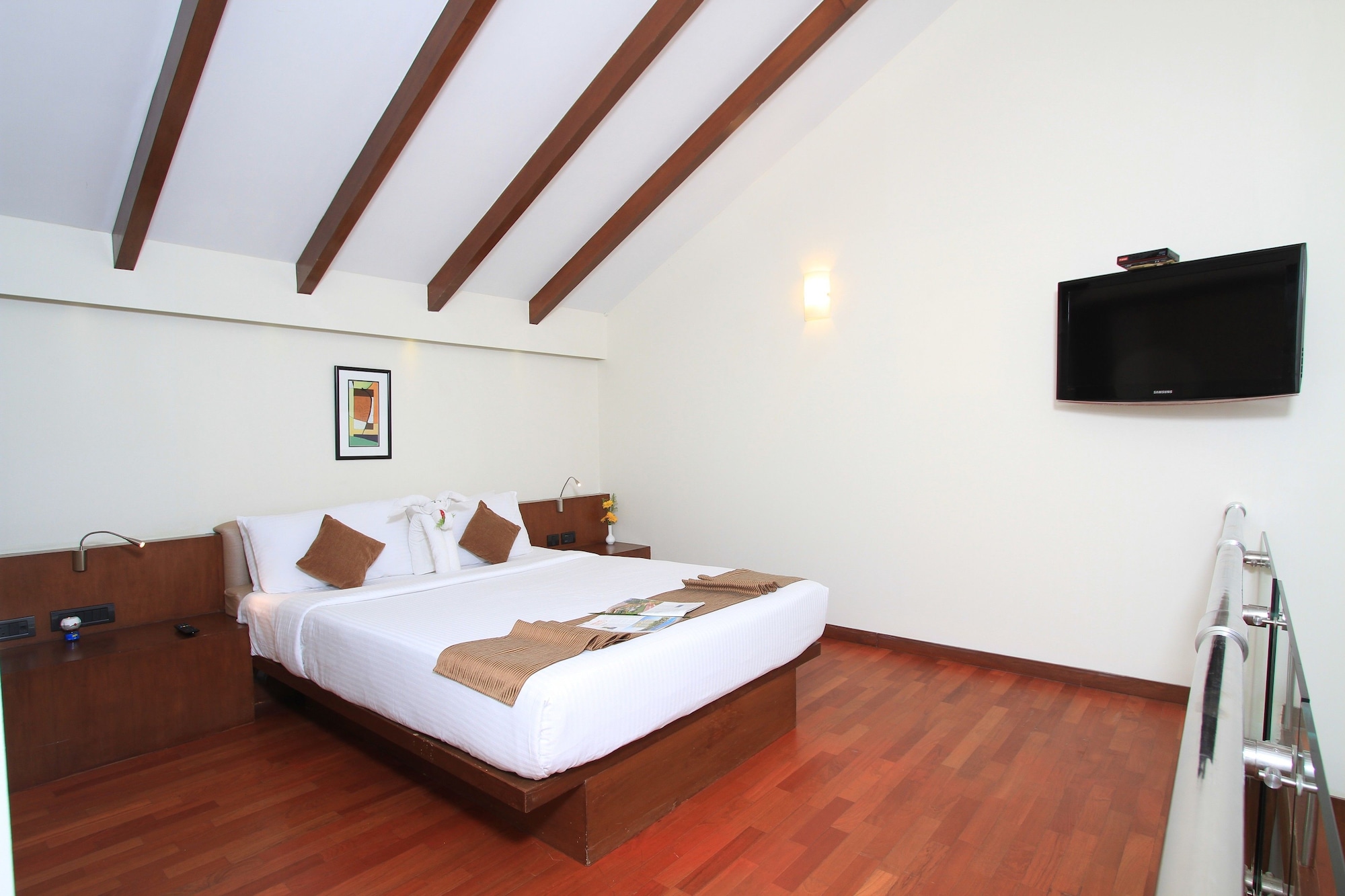 Duplex, Lake View