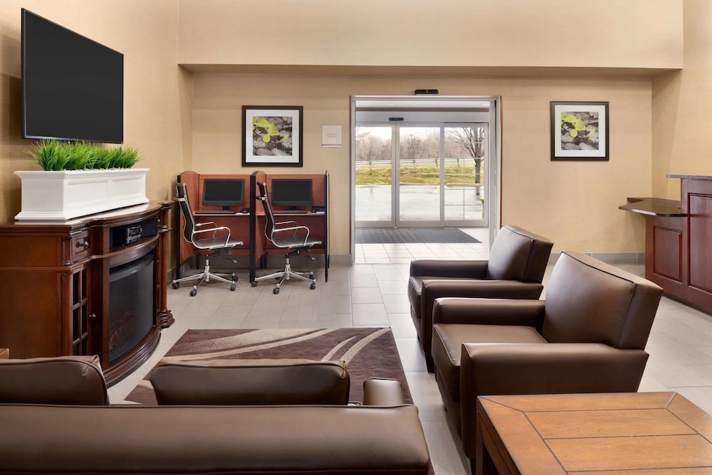 Hawthorn Extended Stay by Wyndham Oak Creek 11/20