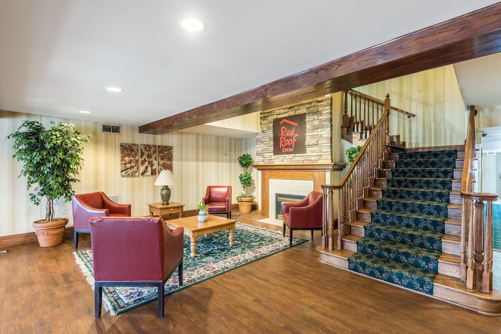 Red Roof Inn and Suites Knoxville East 31/42