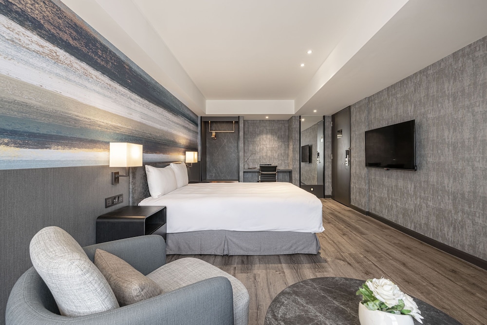 Lakeshore Hotel Metropolis I 27/52