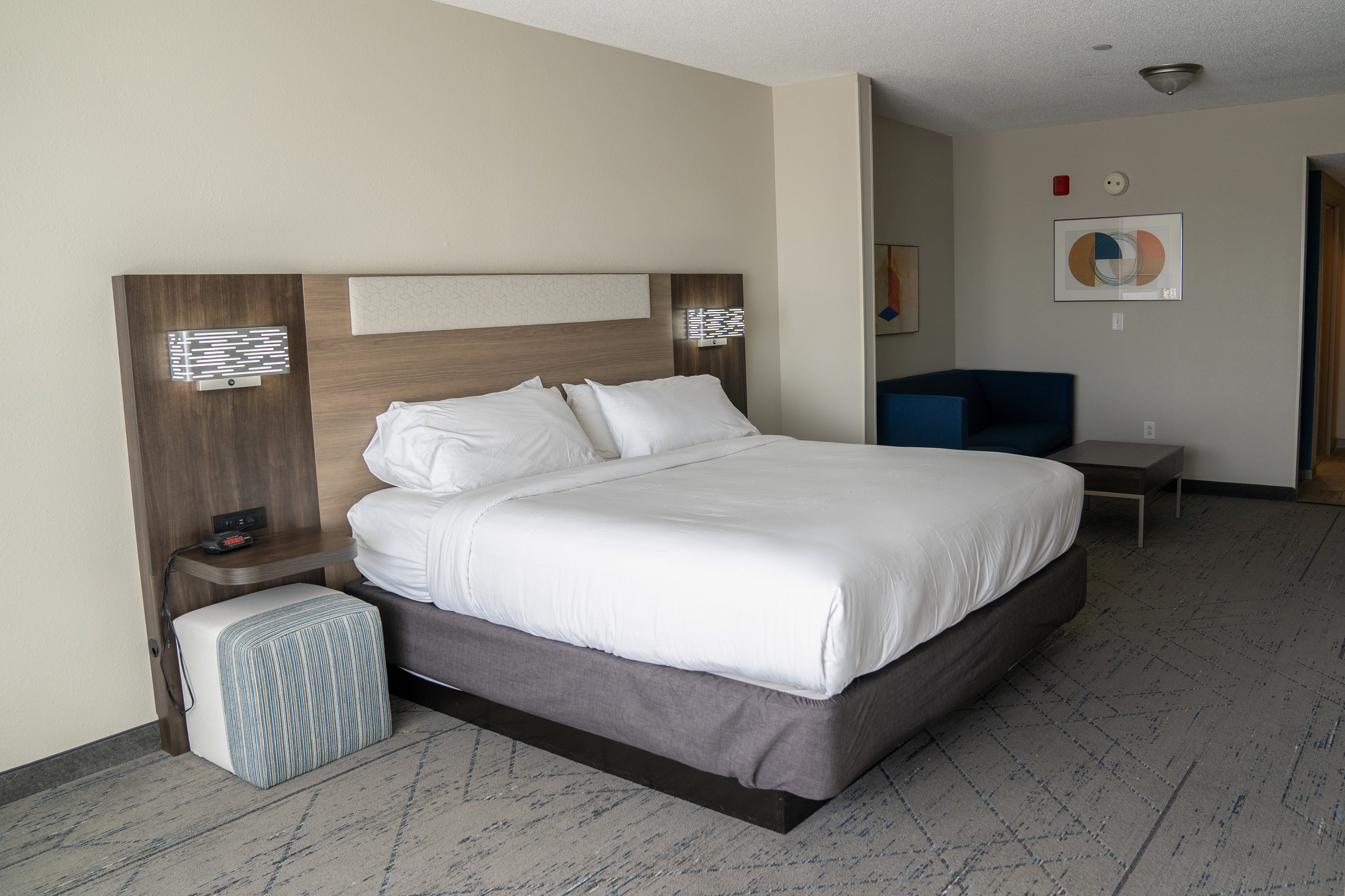 Holiday Inn Express Pembroke 21/50