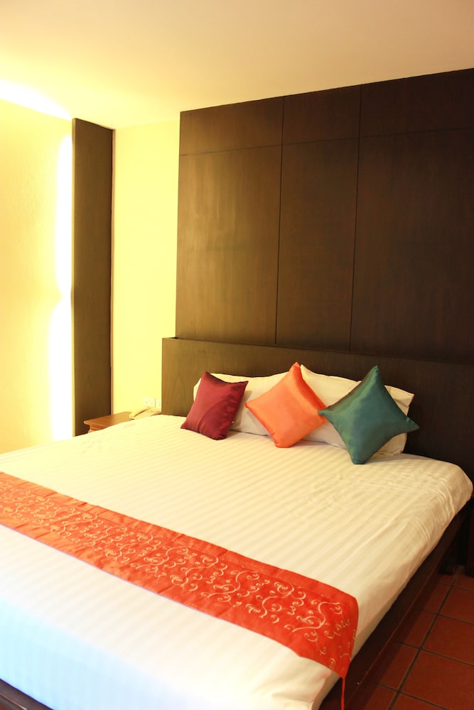 Hua Hin White Sand 10/75