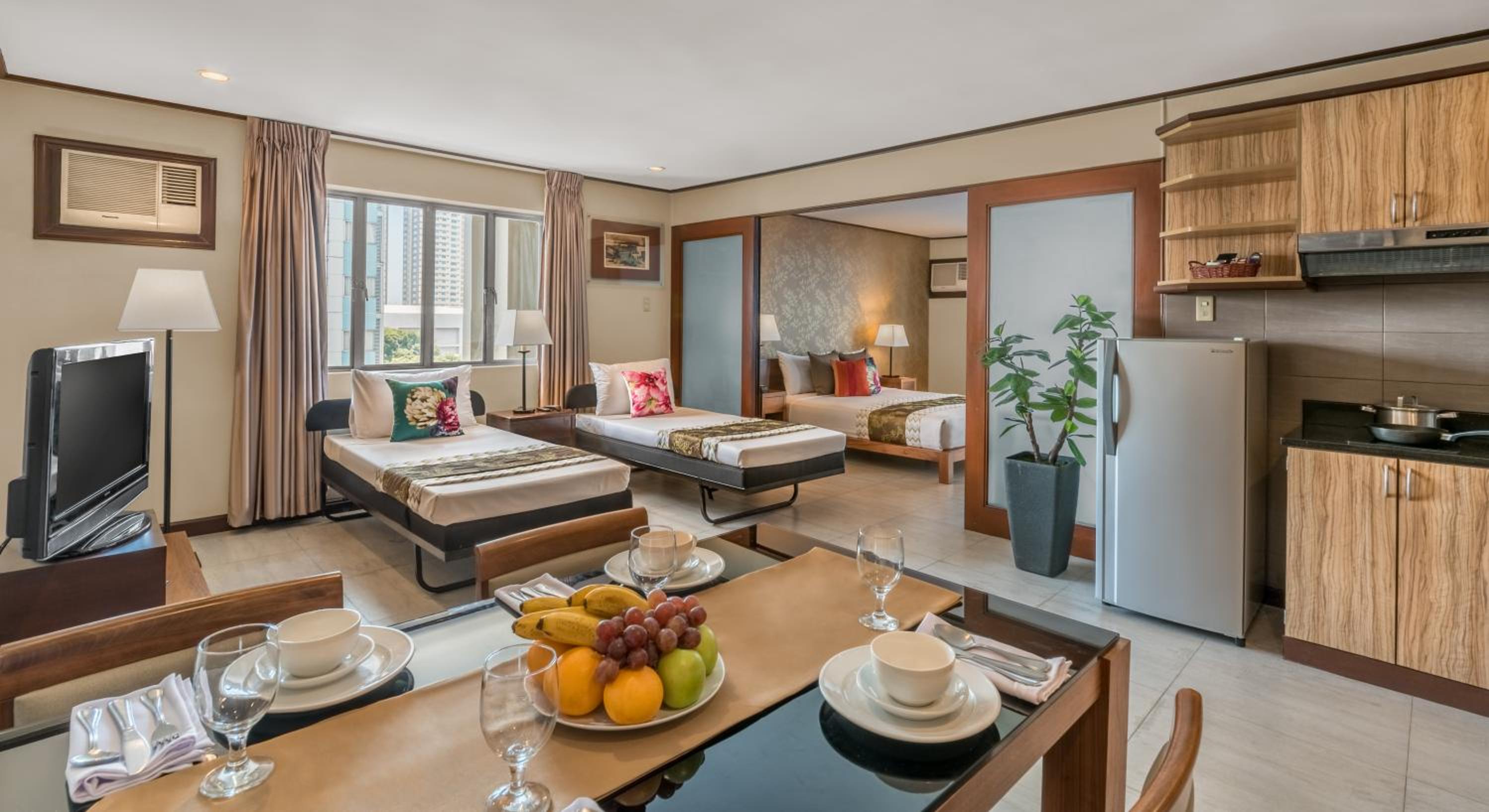 Room, Triple, Annex