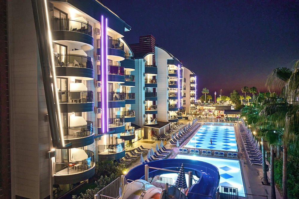 Grand Uysal Beach and Spa Hotel in ALANYA