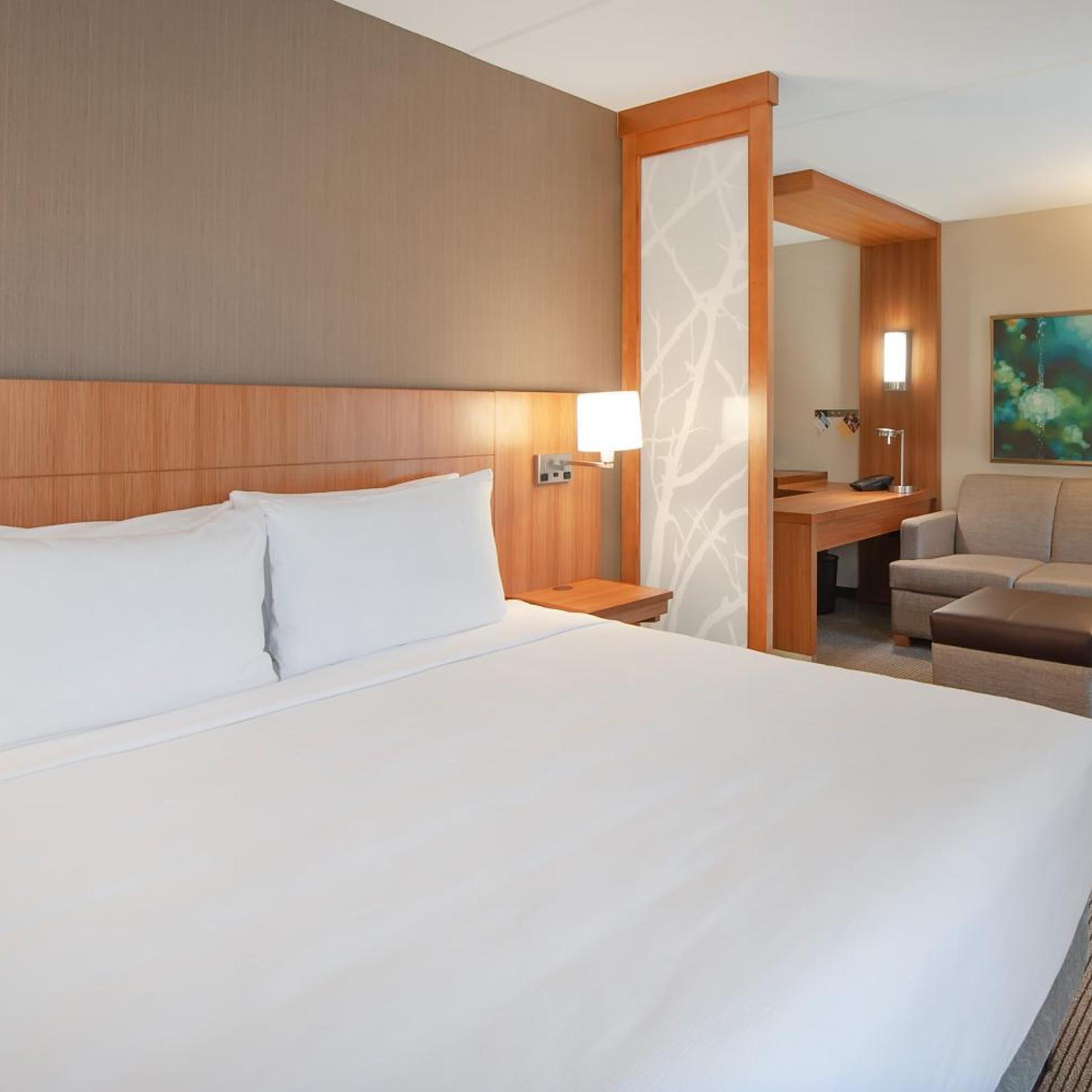 Room, King Bed, Sofa, High Floor