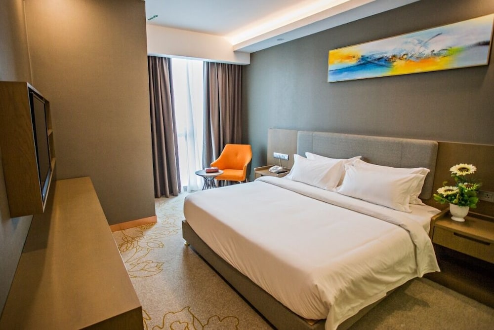 Grand Flora Hotel 35/61