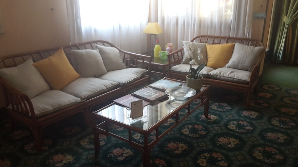 Villa Tiziana Hotel 36/45