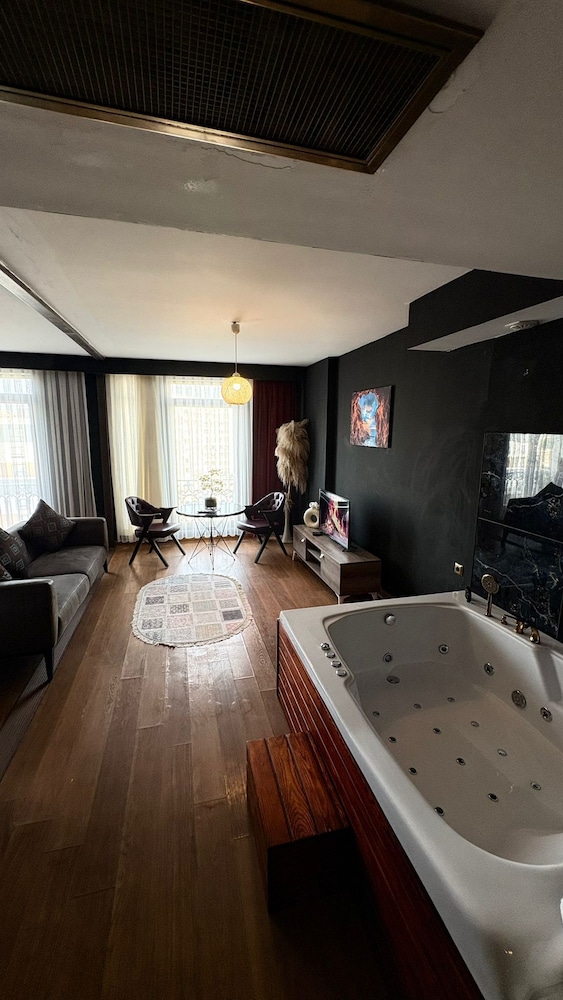 My Palace Rooms 24/50