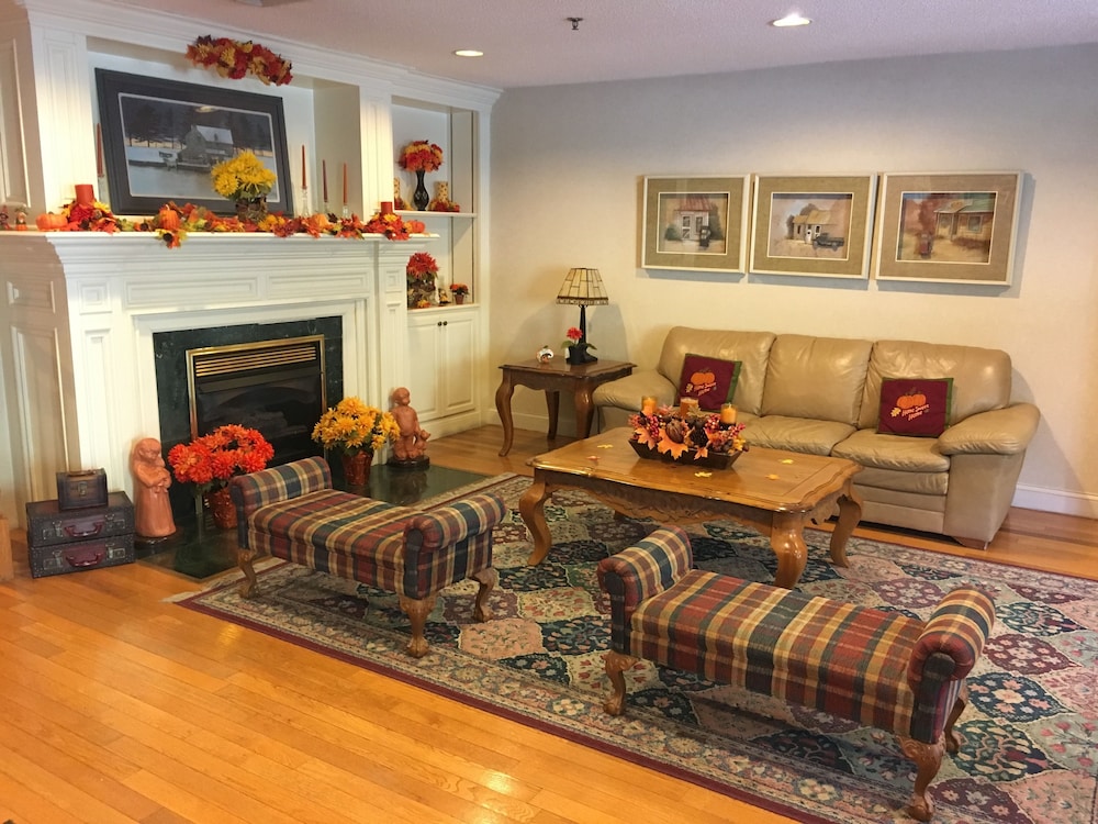Baymont by Wyndham Mount Vernon Renfro Valley 22/40