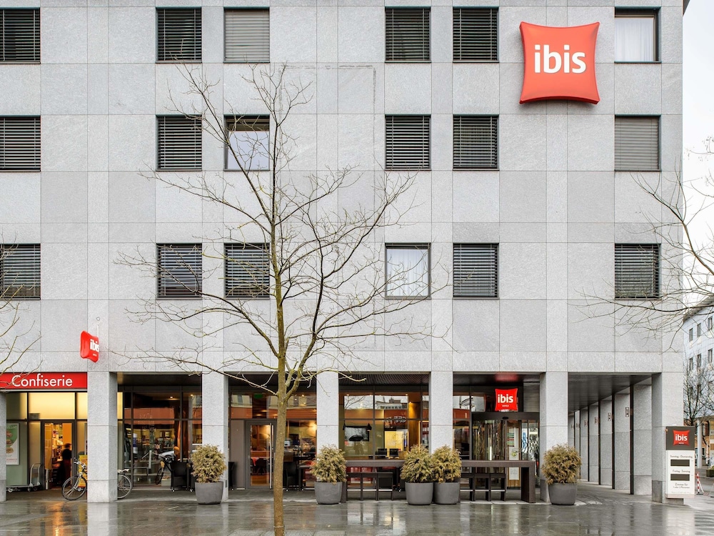 IBIS BAAR ZUG 1/48