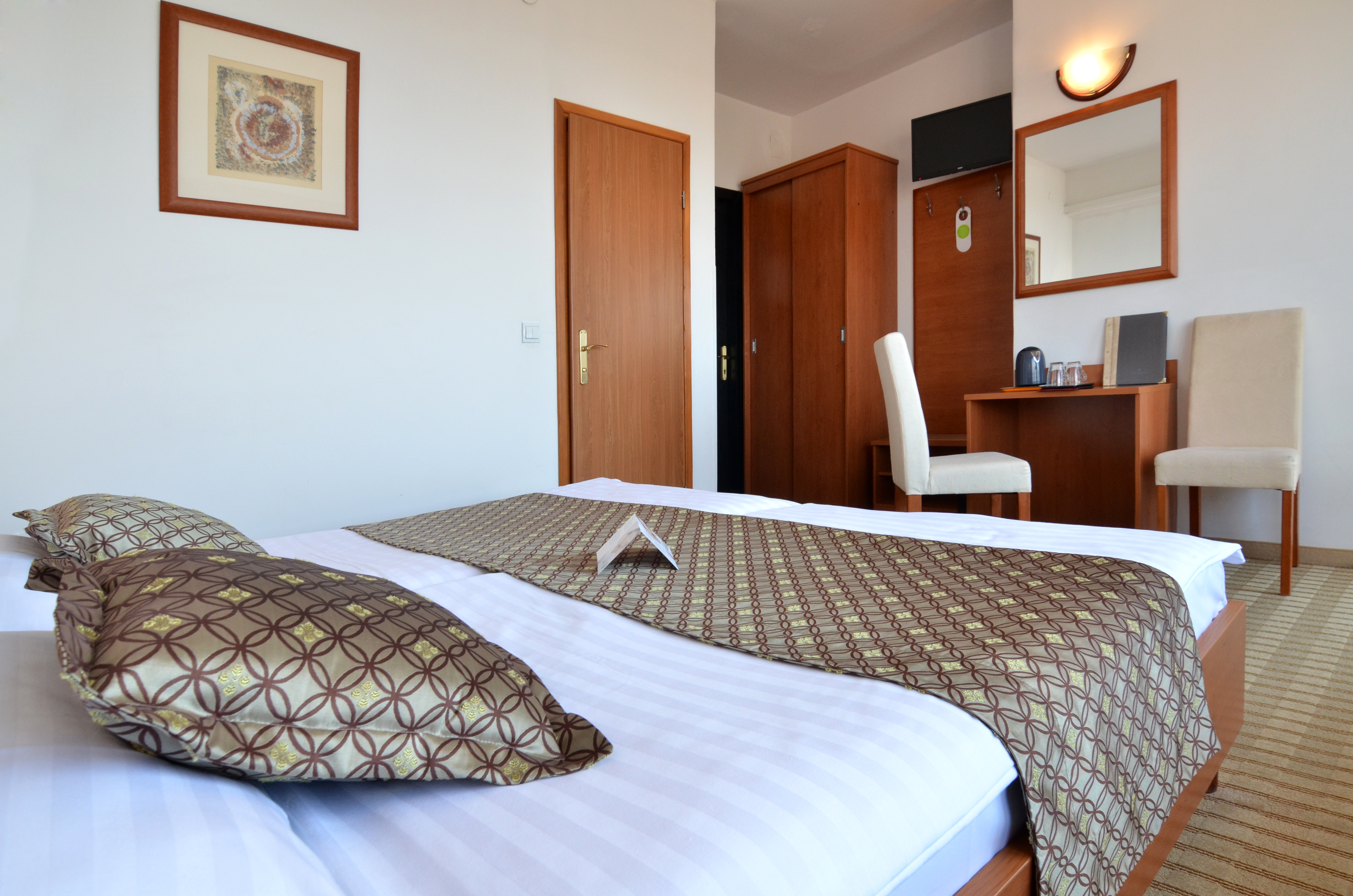 Hotel Neboder 33/62