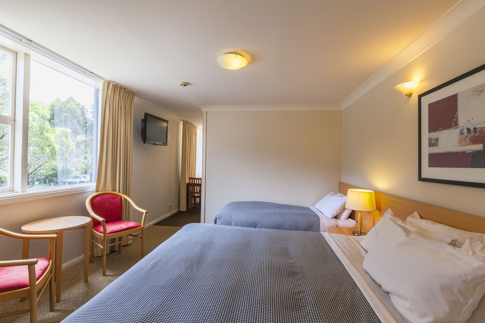 The Denman Hotel 8/48
