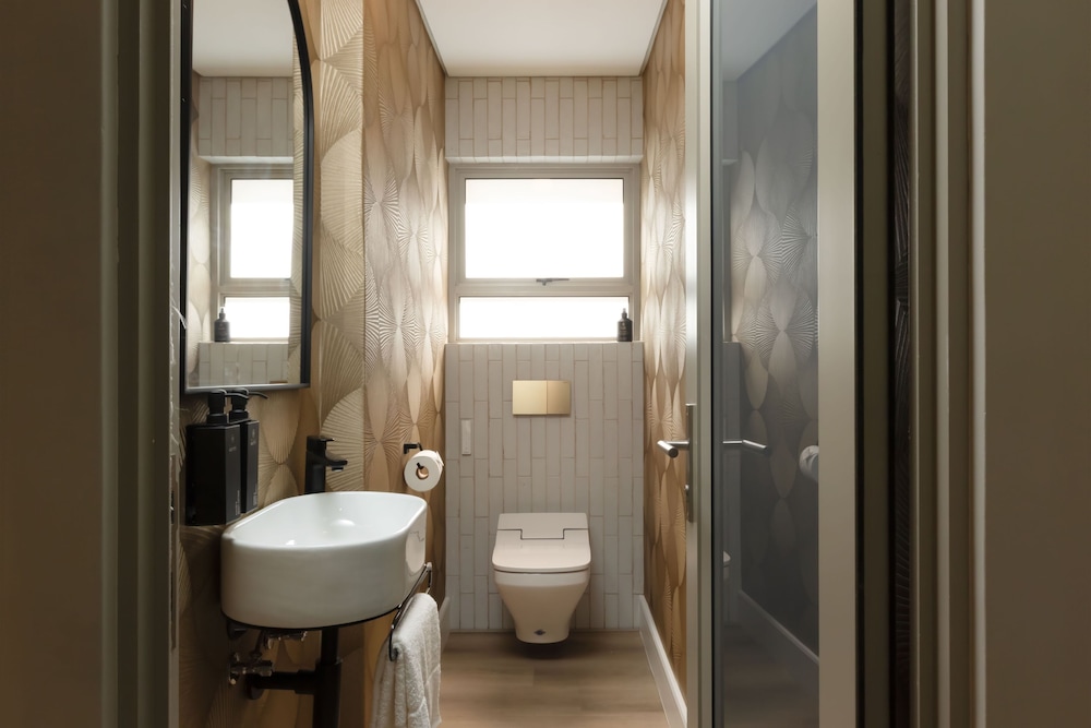 Views Boutique Hotel Spa 67/70