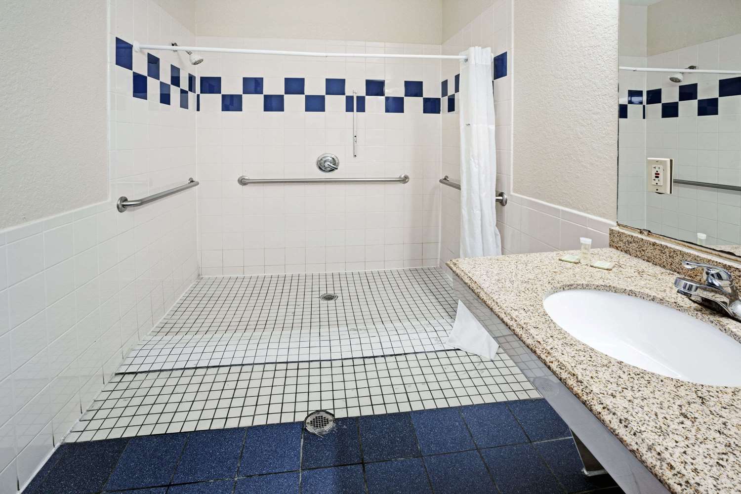 Super 8 by Wyndham Houston Hobby Airport South 10/10